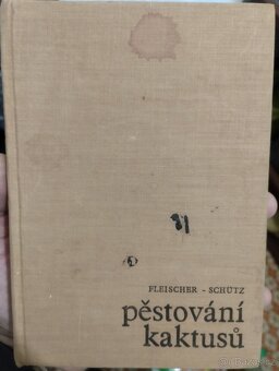 Knihy, beletrie, encyklopedie - 18