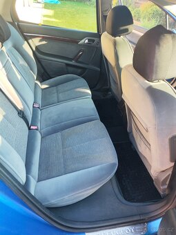 Peugeot 407 SW - 2.0 HDI 100 KW - veterán s duší i historií - 18