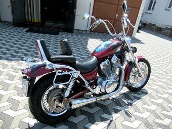Suzuki VS 1400 Intruder - 18