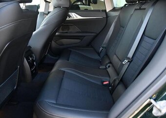 BMW i4 eDrive40 HUD 1M SoH 99% - 18