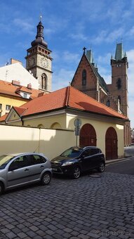 Pronájem bytu 2kk 67 m2 v historickém centru Hradce Králové - 18