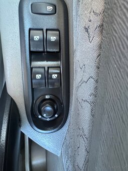 Renault Kangoo 1.6i 78 kw, KLIMATIZACE, NOVÁ STK, 1.MAJITEL - 18