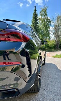 BMW X6 xDrive 40i, r.v. 2022 - 18
