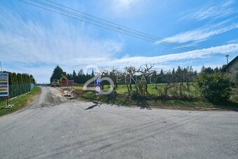 Pozemek na prodej určený k bydlení v obci Velká Jesenice, ok - 18