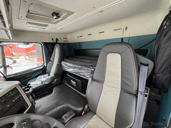 Volvo FM 460 6x2 - 18