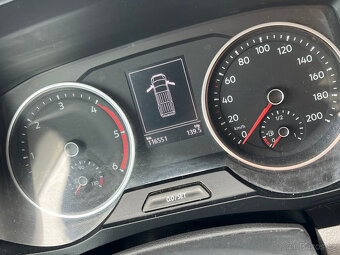 VW CRAFTER  2.0TDI 75 kW, r.v. 2020 - 18