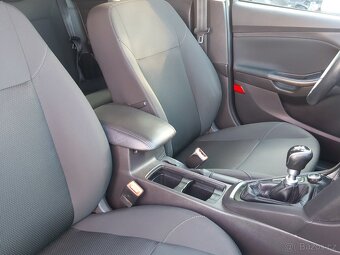Ford Focus 1.5 TDCi, 2015, pěkný stav - 18