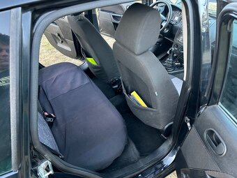 Ford Fiesta - 18