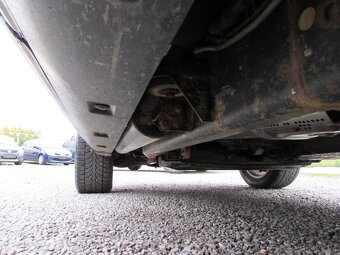 Land Rover Discovery 3.0 SDV6 180kW, 7 MÍST, Automat - 18