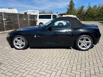 BMW Z4 3.0i MANUÁL 170kw el.střecha Xenon - 18
