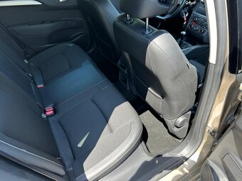CITROEN C4 1,6HDI 68kW EXKLUZIV VÝBAVA - 18
