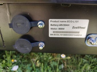 Elektrokoloběžka EcoWheel   ER37 - 18