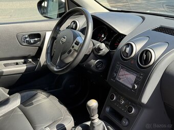 Nissan Qashqai 2,0i Tekna benzín 104kw - 18