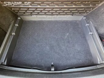 VW Golf VI. 2.0TDI 103kW, tažné, webasto, serviska - 18