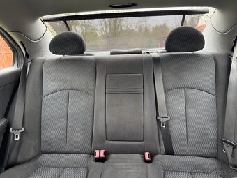 Mercedes Benz W211 270CDI - 18