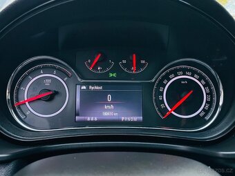 Opel Insignia 2.0CDTi 120KW AUTOMAT LED SERVISKA TAŽNÉ - 18