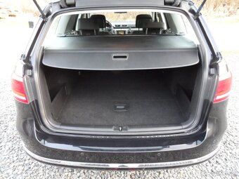 VW Passat 2.0 TDI 130 KW,Xenon,Navi.R.V.07/2014 Zachovalé - 18