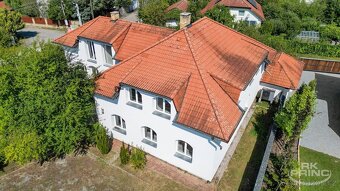 Rodinný dům 6+kk, na pozemku 1.044 m2, obec Měchenice, Praha - 18
