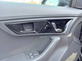 Jaguar F-Type P300 221kW R-Dynamic - 18