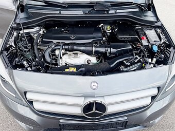 MERCEDES-BENZ B180 90kw AVANTGARDE TOP STAV - 18