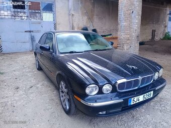 Jaguar XJ8 - 18