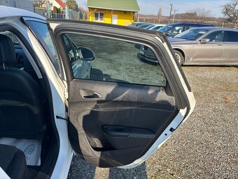 Opel Astra 2016, 103kw, TOP - Auta na splátky BEZ registrů - 18