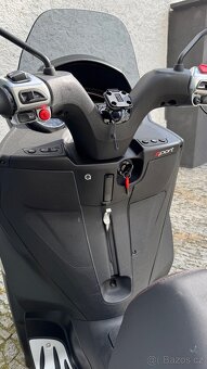 Piaggio MP3 HPE 300 Sport, koupeno jako nové v ČR - 18