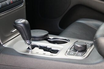 Jeep Grand Cherokee 3.0CRD 3.0CRD 177kW+OVERLAND+1MAJ+ČR - 18