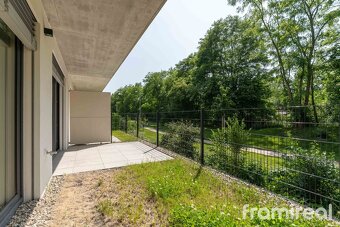 Pronájem bytu 2+kk s terasou a parkovacím stáním, 53 m2 - Pr - 18
