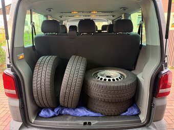 VOLKSWAGEN CARAVELLE T5 GP 2,0 TDI 103 kW 9 míst - 18