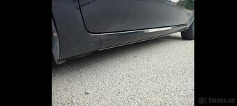 Auris Toyota 1.6 benzin černý - 18