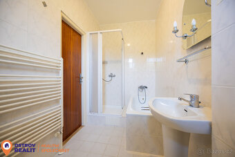 Pronájem prostorného bytu 2+1 s jídelnou a balkonem, 82 m²,  - 18