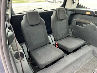 Peugeot 5008 1.6 HDi 80kw automat 7 míst panorama - 18