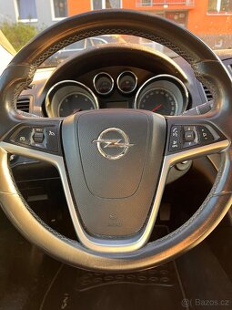 Prodám Opel Insignia Sports Tourer SW-2011-2.0l, 118kW CDTI - 18
