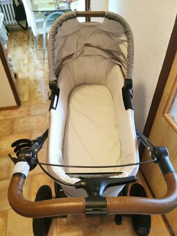 Kočárek joie crosster trojkolka - 18