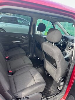 Prodám Ford Galaxy II 2,0 107kW benzín r.v. 2008 - 18