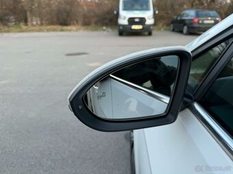 VW Golf 2.0, 110 kW, nafta, top výbava - 18