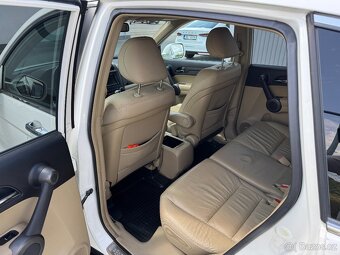 Honda CR-V 2.2 i-DTEC 110kW Executive 4x4 Automat / ČR - 18