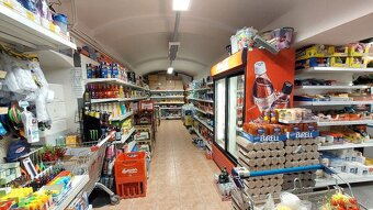 Dům s penziónem a obchodem na náměstí v Horní Plané - 18