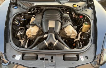 PORSCHE PANAMERA 970 - 18