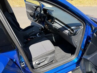 Nová Škoda Fabia 4 s lehkým poškozením. V tovární záruce. - 18