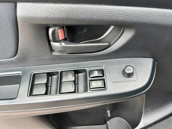 Subaru Impreza 1.6i 84 kW 4x4 Servis,Stav,Tažné - 18