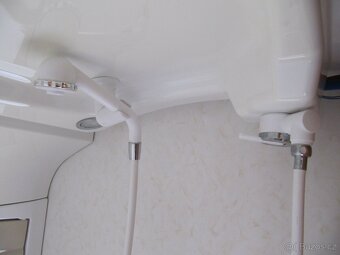 Prodám karavan Hobby 560 kmfe,r.v.2010 + mover,klima,markýza - 18