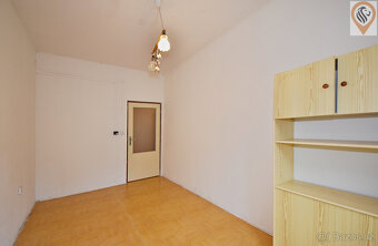 Prodej prostorného bytu 3+1, 93 m², s potenciálem dalšího ro - 18
