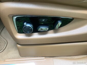 Cadillac Escalade 6.2Long V8 Platinum 8 mist EU verze - 18