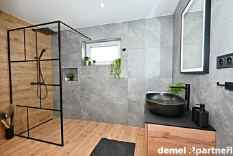 PRODEJ DOMU 4+KK VELKOMEZIŘÍČSKÁ - TŘEBÍČ - 18