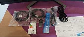 Monitor Philips - 18