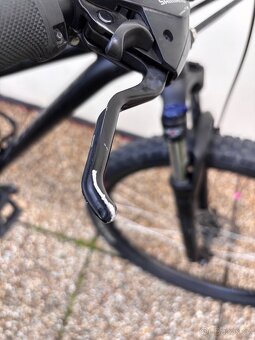Prodám horské kolo Specialized Pitch (2019), velikost S - 18