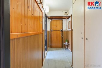 Pronájem bytu 3+1 s lodžií v Praze 8 - Kobylisích, v ulici Š - 18