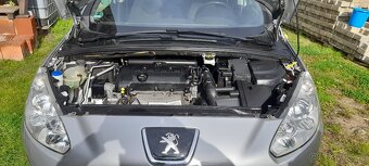 Peugeot 308 SW 1,6i 88kW   7-místný - 18